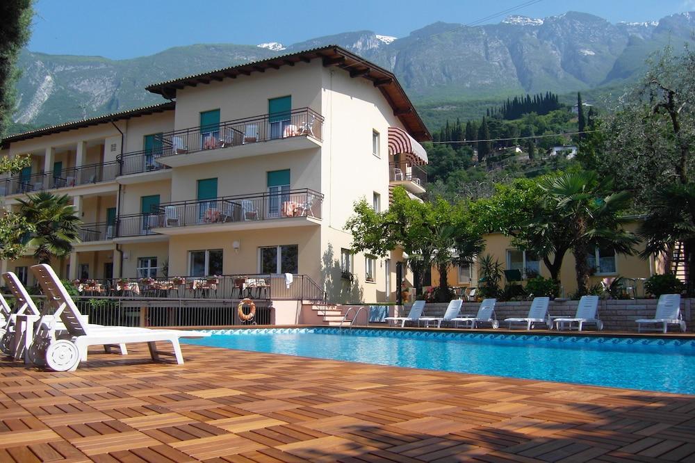 Hotel Casa Serena Malcesine Exteriér fotografie
